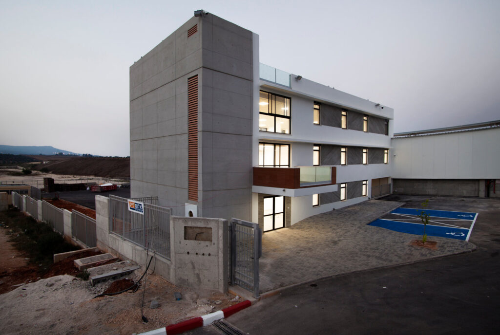 Concrete on the Rocks